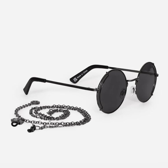 Disturbia Emilie Round Sunglasses with detachable Chain - Picture 3 of 5